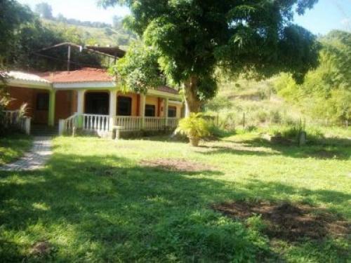 SKY GROUP Vende Terreno con Casa y con un Proyecto de Spa en La Entrada, Naguanagua