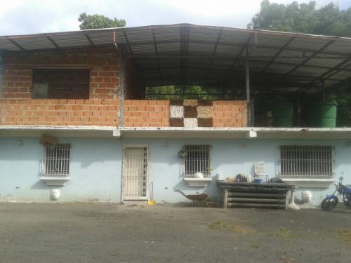 Casa en venta Tejerias Edo Aragua planta de arriba 70% Terminada