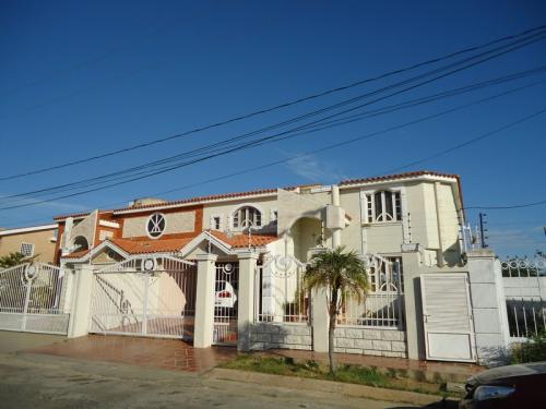 SuEspacio Bienes Raíces, C.A. Vende Casa en Cabimas.