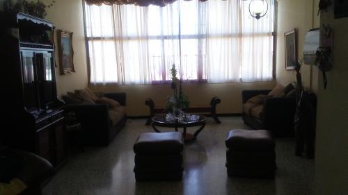 Hermoso y Conservado Apartamento en Venta, Edif. Montreal.