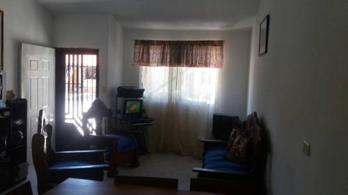 Vendo casa en san Diego conjunto cerrado RSD villa monte carmelo 3h/2b/2p, 130m2 cocina lista para habitar precio 14.800 telefono: 04140414742