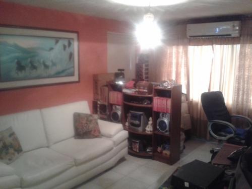APARTAMENTO EN PARAPARAL (Cód. 724)