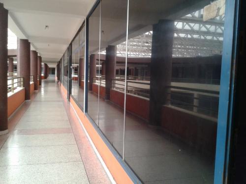 LOCAL EN C. C. GUACARA PLAZA, GUACARA