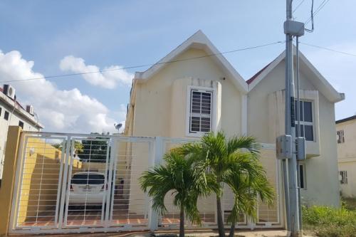 SuEspacio Bienes Raíces, C.A. Vende Town House - Carretera K