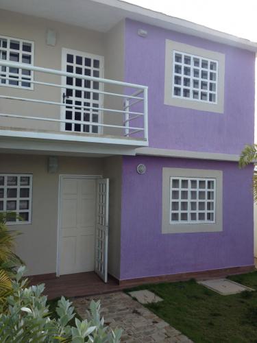 SE VENDE TOWN HOUSE EN CORO
