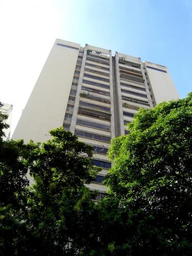 Se vende apartamento de 156 mt2 en Los Dos Caminos