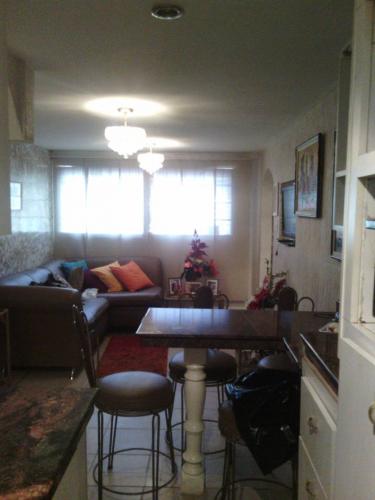 VENDO APARTAMENTO EN LA AVENIDA PRINCIPAL DE MESONES / VERLO ES COMPRARLO