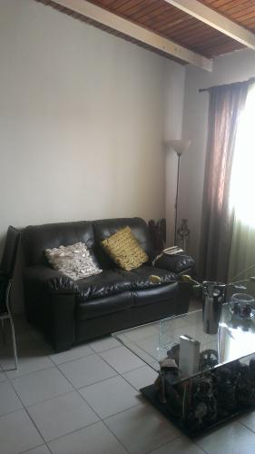 SE VENDE APTO.AMOBLADO RESD. YAGUAREY EN NUEVA BARCELONA