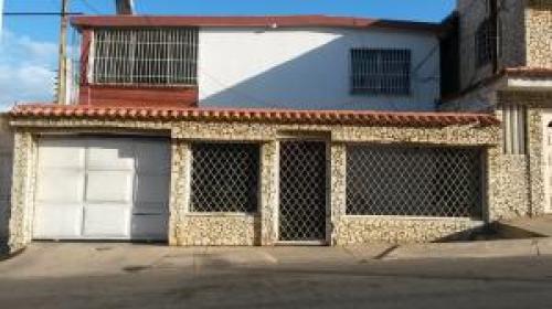 MANUEL DEPABLOS TE VENDE CASA EN SABANETA MLS17915