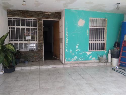 ESPACIOSA CASA DE 158M2 EN URB. LA ESMERALDA, SAN DIEGO