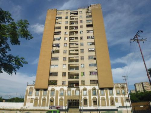 Local para oficina 32 mt2 en Av. Paseo Cabriales