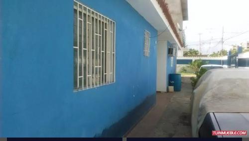 casa en venta en puerto piritu estado anzoategui a 5 minutos de la playa y a 15 minutos del criogenico de jose PDVSA