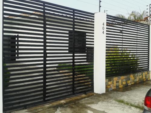 SKY GROUP Vende, de 154 m2,bella Casa en Conj.Resid.Casanova- Resd.Palo Negro