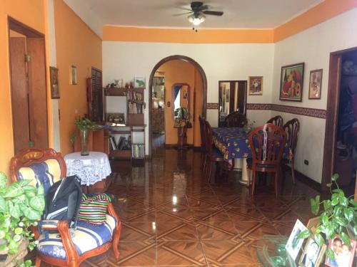 Vendo mi hermoso apartamento en el centro de caracas