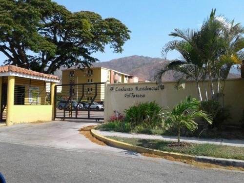 Apartamento 100mt2 en Conj. Resid. Valparaíso en San Diego