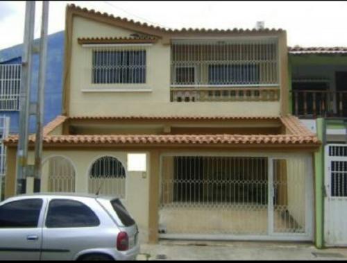 VENDO HERMOSA CASA EN LA ESMERALDA SAN DIEGO