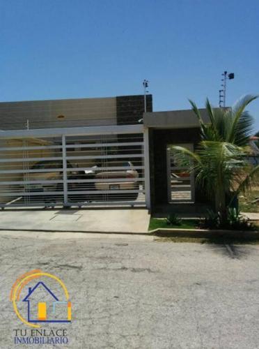 TEI, VENDE CASA EN URB. PLAYA EL ÁNGEL 