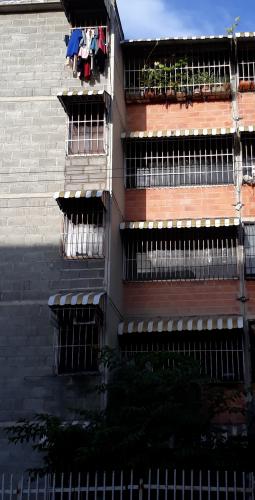 SE VENDE APARTAMENTO EN PARQUE ALTO GUATIRE