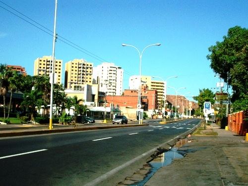 EXCELENTE TERRENO CÉNTRICO EN LECHERÍA