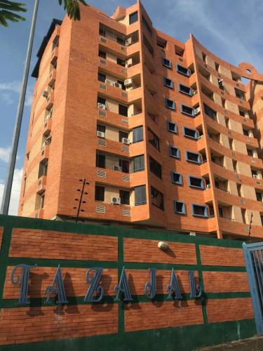 en venta amplio apartamento tipo estudio a precio de oportunidad