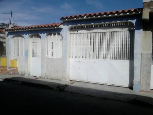 Excelente Casa 114 mt2 en  Antonieta de Celli,  Municipio Los Guayos