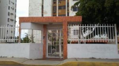 SE ESTRENA EN EL MERCADO APART PH EN EL GUAYABAL, MLS 187257. LLAMA YA!