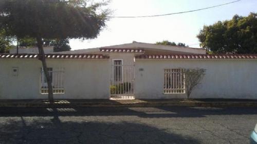 LO VOLVIÓ HACER! CASA EN EL PRADO BAJA SUS PRECIO MLS184923. LLAMA YA!