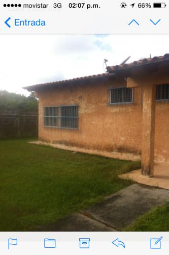 VENDO CASA URBANIZACION VILLA NUEVA RIO CHICO VIA EL GUAPO