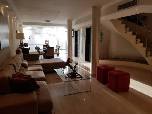 Venta casa maracaibo *LAGO COUNTRY II*