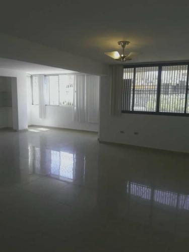 Ventas Apartamento Maracaibo calle 72.