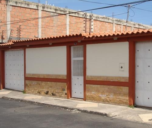 SE VENDE ESPECTACULAR CASA ZONA COMERCIAL OESTE