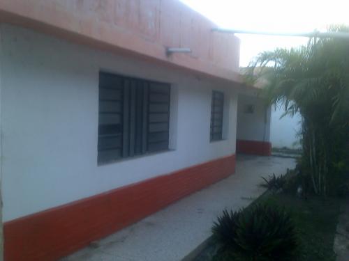 alquilo solo a empresas espaciosa Casa-Quinta cerca SAMBIL BARQUISIMETO