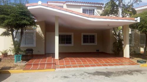 Venta Casa Maracaibo Caminos del Doral