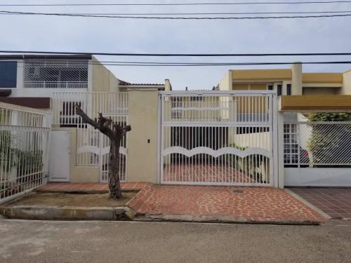Venta Casa Maracaibo Lago Mar Beach