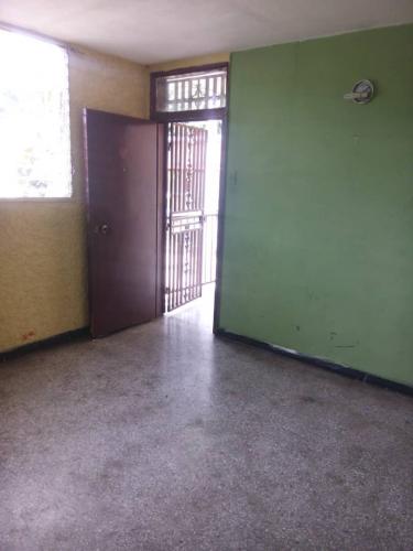 VENDO APARTAMENTO DE 4 HABITACIONES Y 2 BAÑOS EN BEATRIZ