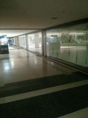 ESPECTACULAR LOCAL ESTRATEGICO SHOPING CENTER