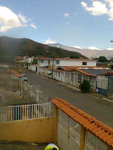 EXOINCA VENDE CASA EN LA ESMERALDA -SAN DIEGO