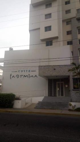 Venta Apartamento Maracaibo Res. Costa Taormina