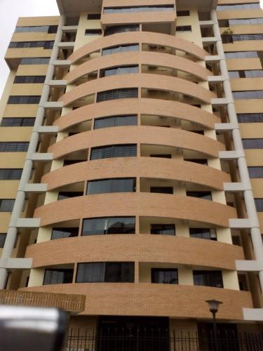 RESD. PORTAL DE MAÑONGO III, COD. NAA-180