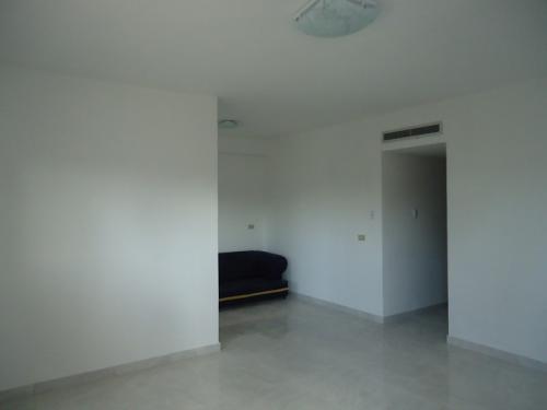 SuEspacio Bienes Raíces, C.A. Vende Apartamento - Sector Las Veritas - Mcbo