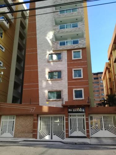 04144460551 SE VENDE HERMOSO APARTAMENTO EN URB EL BOSQUE PRECIO DE OPORTUNIDAD