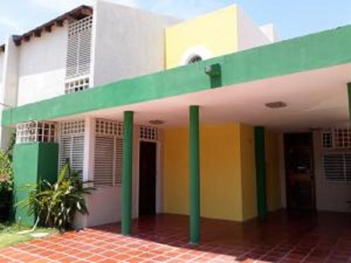 TE ALQUILO CASA EN MONTE BELLO¿QUE ESPERAS HAZ TU RESERVA?