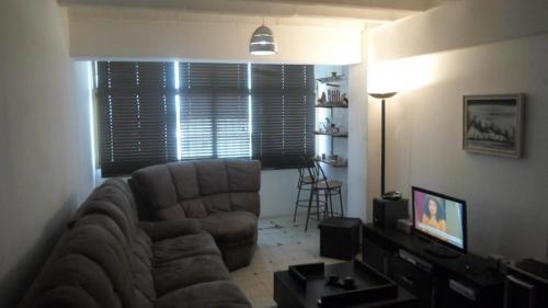 TE VENDO APART. EN LA AV GOAJIRA. LLAMA YA.