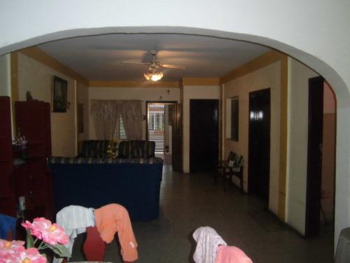 se vende casa en la calle Sarmiento (cumaná)