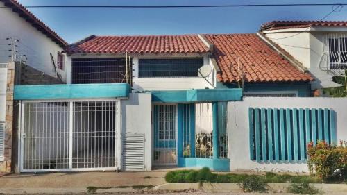 Se Vende casa en la Urb. Ciudad Jardín Nva. Toledo (Cumaná)