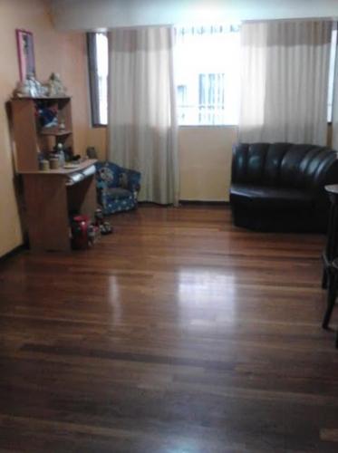 Venta de lindo apartamento en La Candelaria, al lado del Sambil