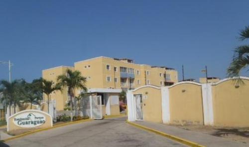  VENDO APTO. EN RESID. PARQUE GUARAGUAO, GUANTA