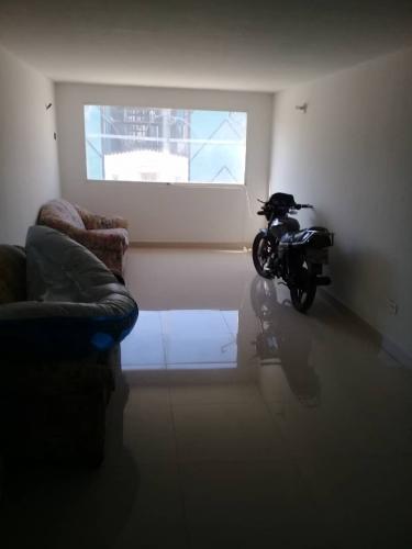 VENDO APTO. EN PUERTO LA CRUZ, RESID. GRAN MAGUEY