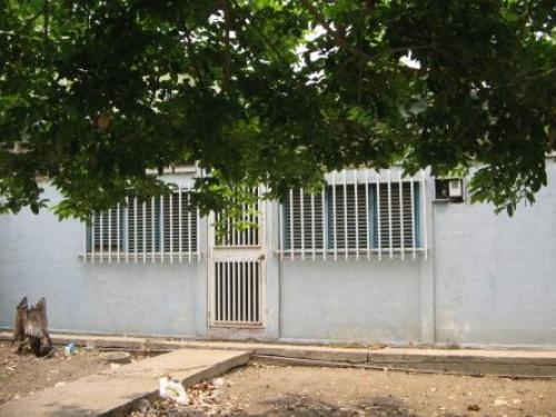 VENDO CASA EN LA URB. CHUPARIN DE PUERTO LA CRUZ