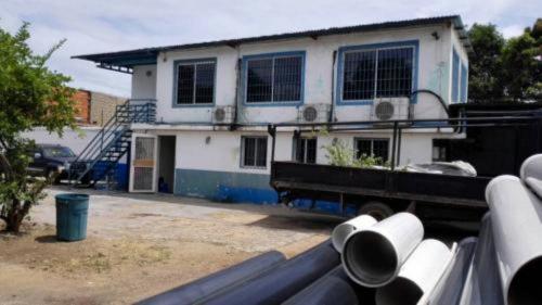 VENDO OFICINAS Y TERRENO, EN BARCELONA SECTOR BARRIO COREA